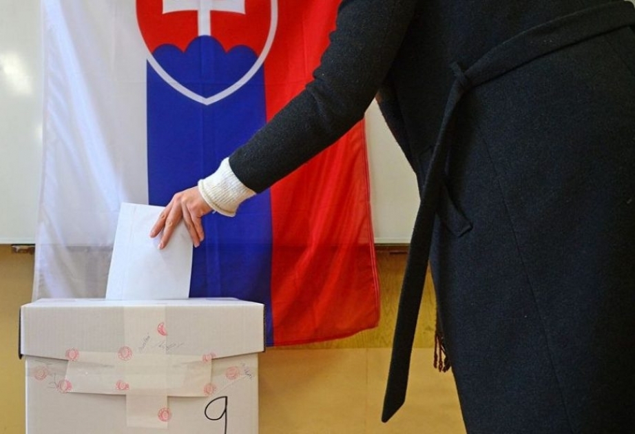Slovakiyada prezident seçkilərinin ikinci turunda səsvermə başlayıb