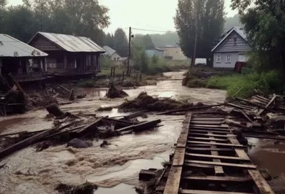 Orskda su basmış ərazidən azı 3 min nəfər təxliyə edilib