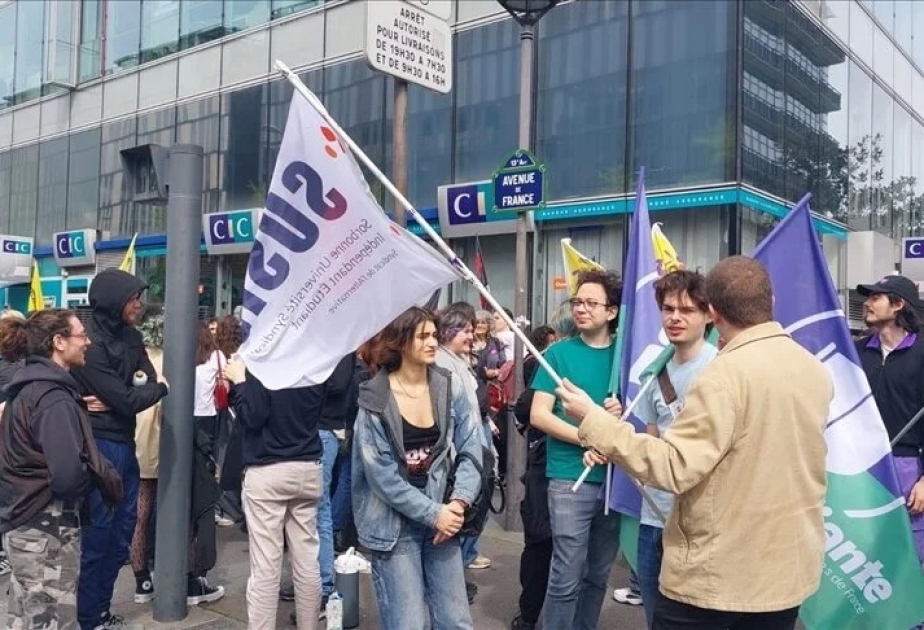 France : Des dizaines d'étudiants manifestent à Paris contre leurs expulsions en marge des Jeux Olympiques