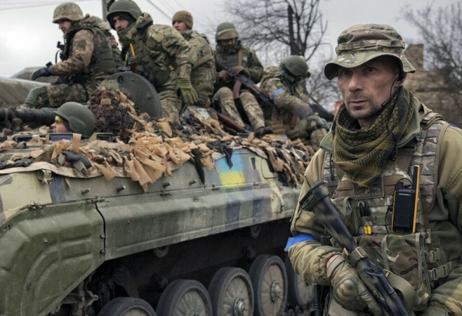 Forbes: Ukrayna silahlı qüvvələri mərmi çatışmazlığı səbəbindən Rusiya qoşunlarını atəşə tuta bilmir