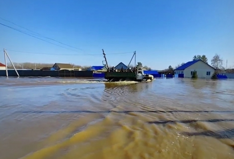 Hochwasser in Russland: Tausende Menschen evakuiert