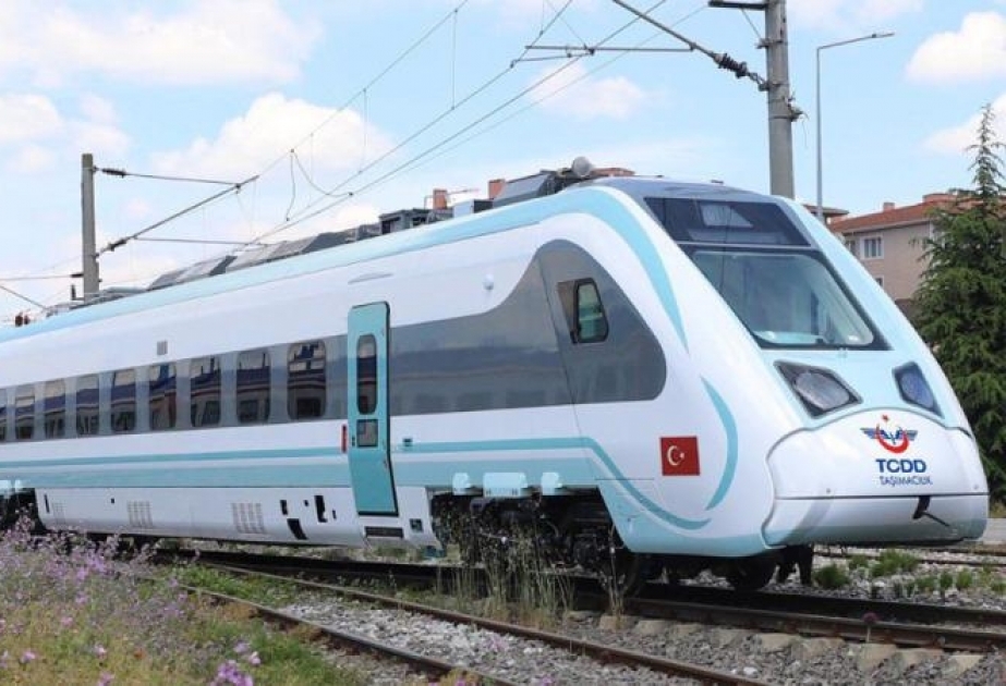 Nazir: Türkiyədə 2030-cu ilə qədər 56 elektrikli qatar dəsti istehsal olunacaq