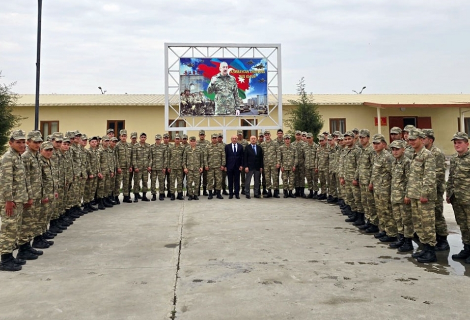 Ramazan bayramı günlərində hərbi qulluqçularla görüşlər keçirilib