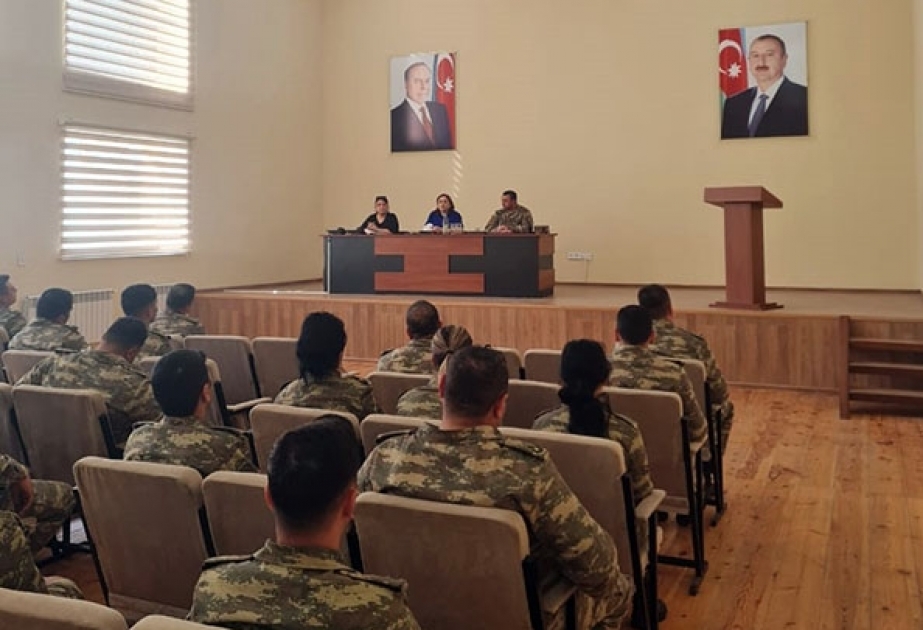 Azərbaycan Ordusunda gender bərabərliyi ilə bağlı seminarlar təşkil olunub