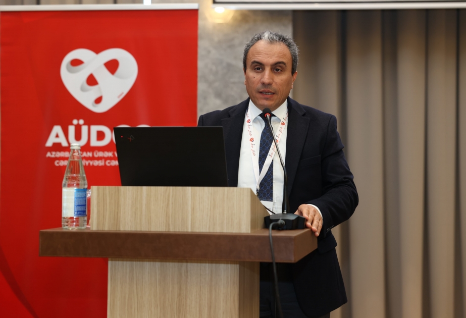 Şuşada “Ürək və damar cərrahiyyəsi” dərsliyinin təqdimatı olub