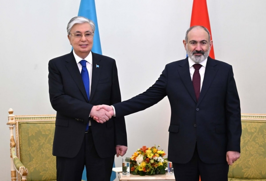 Qazaxıstan prezidenti Ermənistana səfər edib