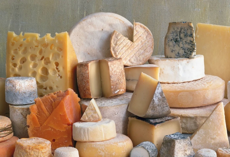 В Германии с прилавков срочно отзывают 4 вида сыра