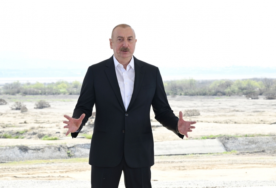 总统：在阿塞拜疆有多项基础设施项目已竣工