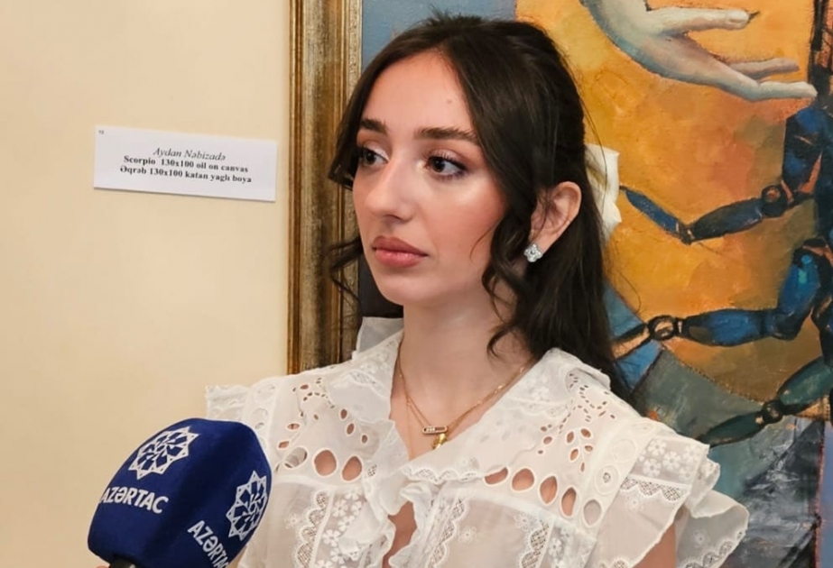 Rəssam: Fikirlərimi sənətsevərlərə əsərlərimlə çatdırmaq istəyirəm