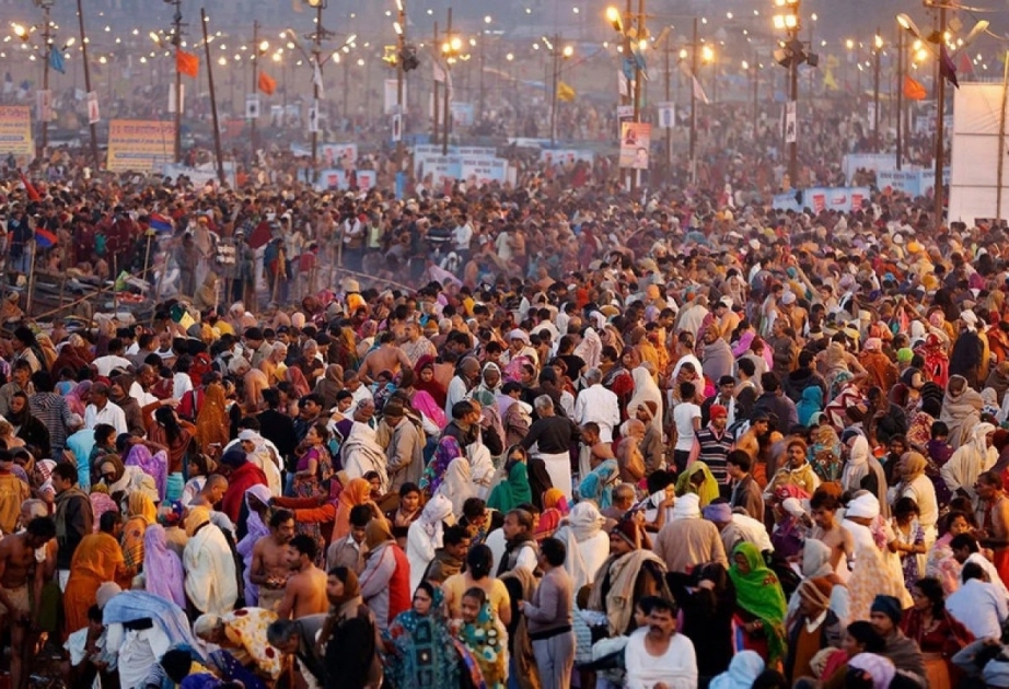 BMT: Hindistan əhalisinin sayına görə Çini ötərək dünyada birinci yerdədir