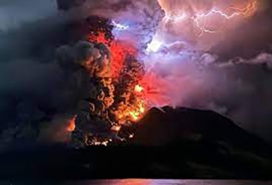 Tsunami alert after a volcano in Indonesia has several big eruptions and thousands are told to leave