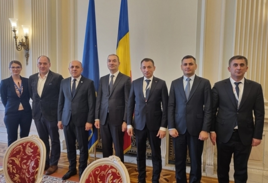 Head of Azerbaijan's State Service of Special Communication and Information Security explore opportunities for cooperation with his Romanian counterpart