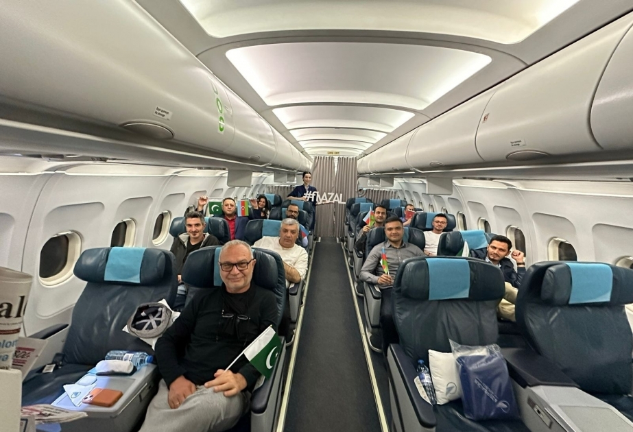 AZAL realiza su primer vuelo en la ruta Bakú-Karachi