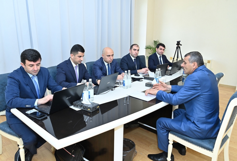 Elm və təhsil naziri Samuxda vətəndaşları qəbul edib