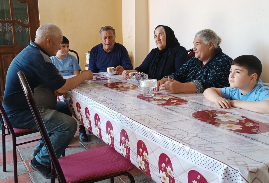 Жители Гызылгаджилы радуются возвращению родного села
