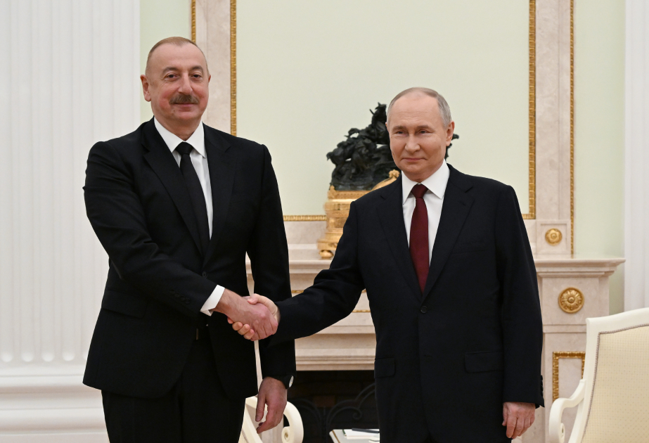 Präsident Ilham Aliyev und Präsident Wladimir Putin treffen sich unter vier Augen in Moskau VIDEO