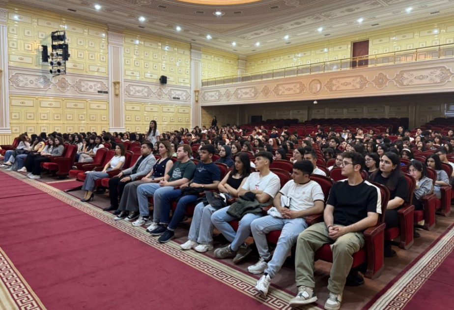 BDU-da icbari tibbi sığorta ilə bağlı infosessiya