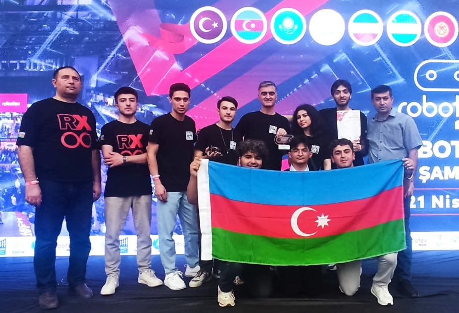 Los equipos de la Universidad de Ingeniería de Bakú triunfan en "Robotex Türkiye"