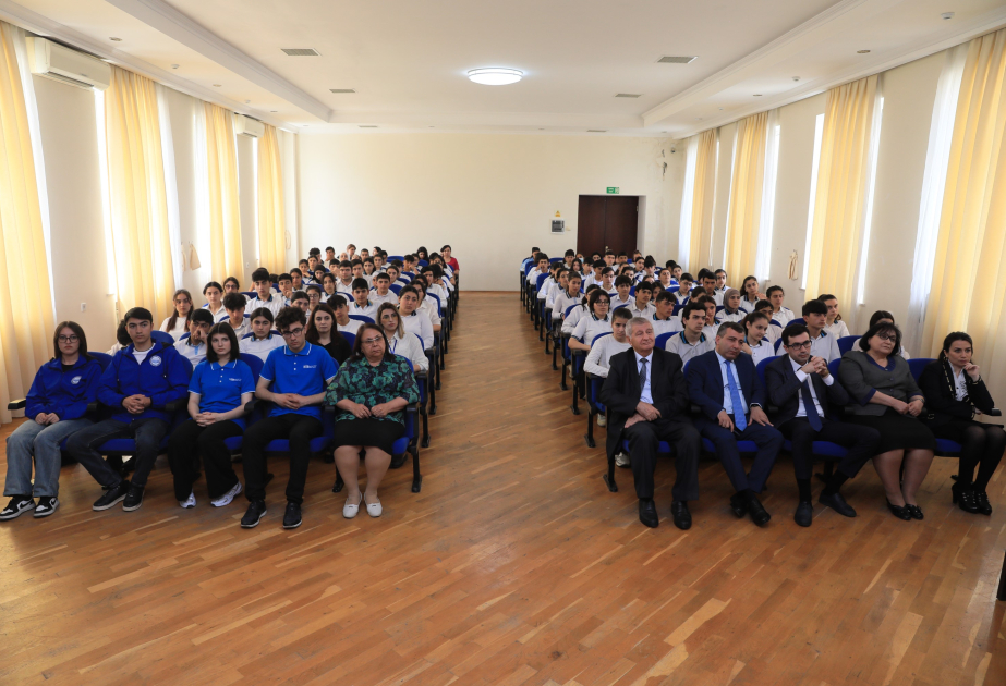 Məktəblilər iqlim dəyişikliyi barədə məlumatlandırılıb