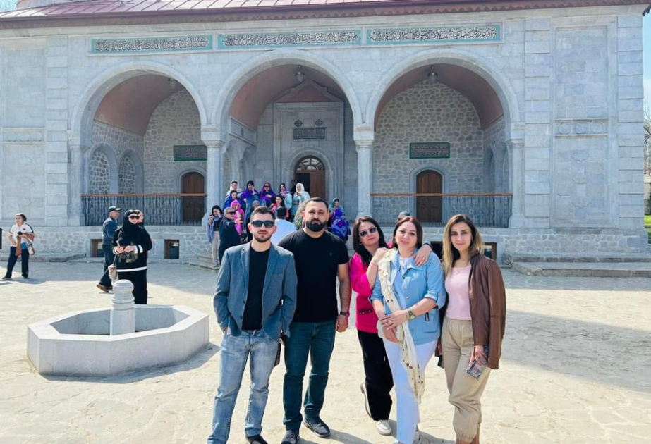 Sumqayıt rəssamları Şuşaya səfər ediblər