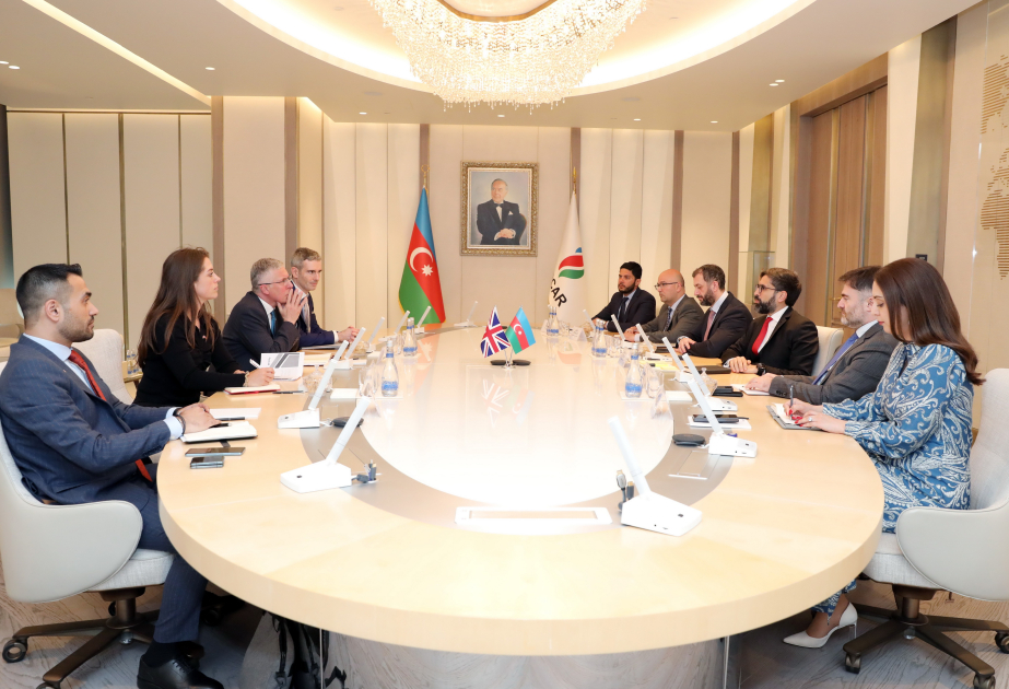 SOCAR-ın prezidenti Böyük Britaniya və Şimali İrlandiya Birləşmiş Krallığının ölkəmizdəki səfiri ilə görüşüb