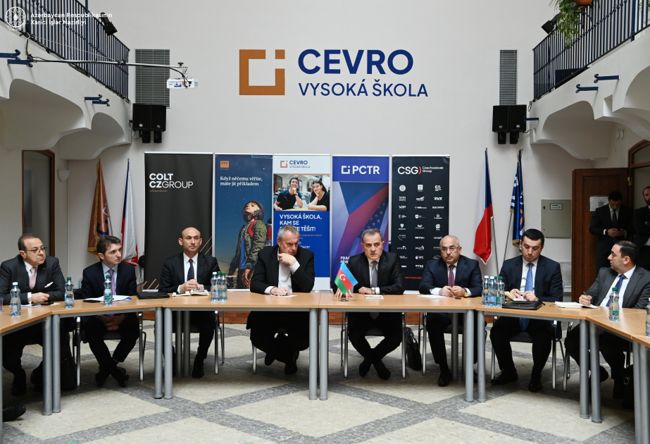Джейхун Байрамов рассказал в чешском Институте CEVRO о внешнеполитических приоритетах нашей страны