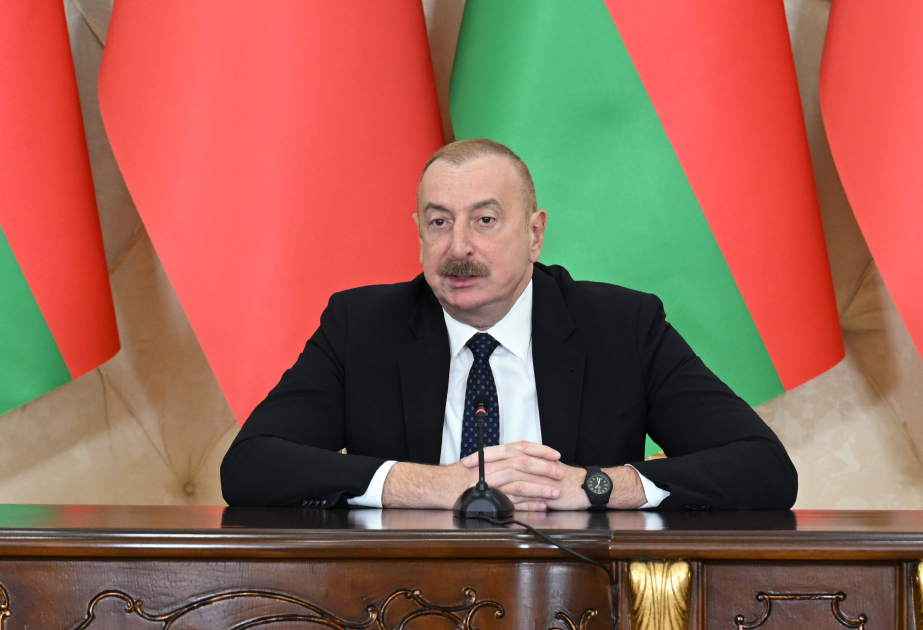 Präsident Ilham Aliyev dankt Kirgisistan für seine Unterstützung bei Wiederaufbau von befreiten Gebieten