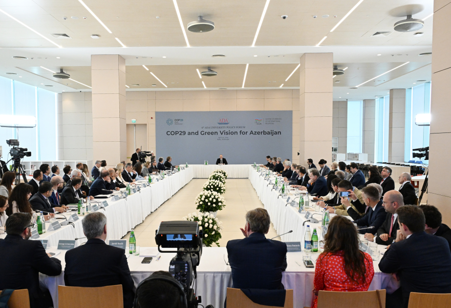 L’Université ADA accueille un forum international intitulé « La COP29 et une Vision verte pour l’Azerbaïdjan »  Le président Ilham Aliyev participe au forum MIS A JOUR VIDEO
