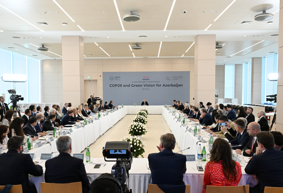 La Universidad ADA acoge el Foro Internacional titulado "COP29 y la Visión Verde para Azerbaiyán" El Presidente Ilham Aliyev participa en el Foro