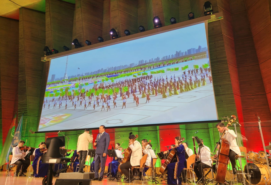 Türkmən şairi Məhtimqulu Fəraqinin 300 illiyi UNESCO-da sərgi və musiqi konserti ilə qeyd olunub
