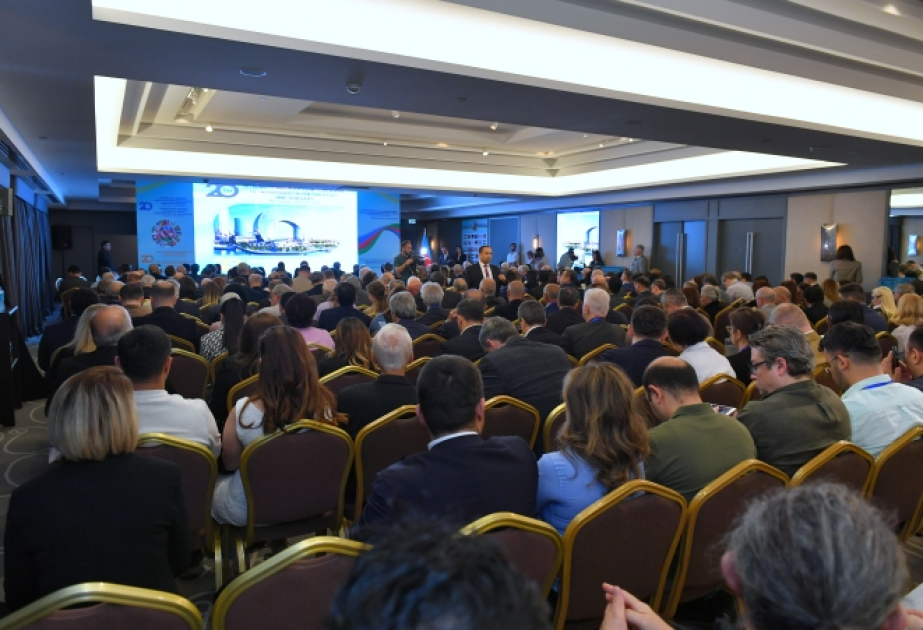 El Congreso Internacional de Gastroenterólogos del mundo inició sus trabajos en Bakú