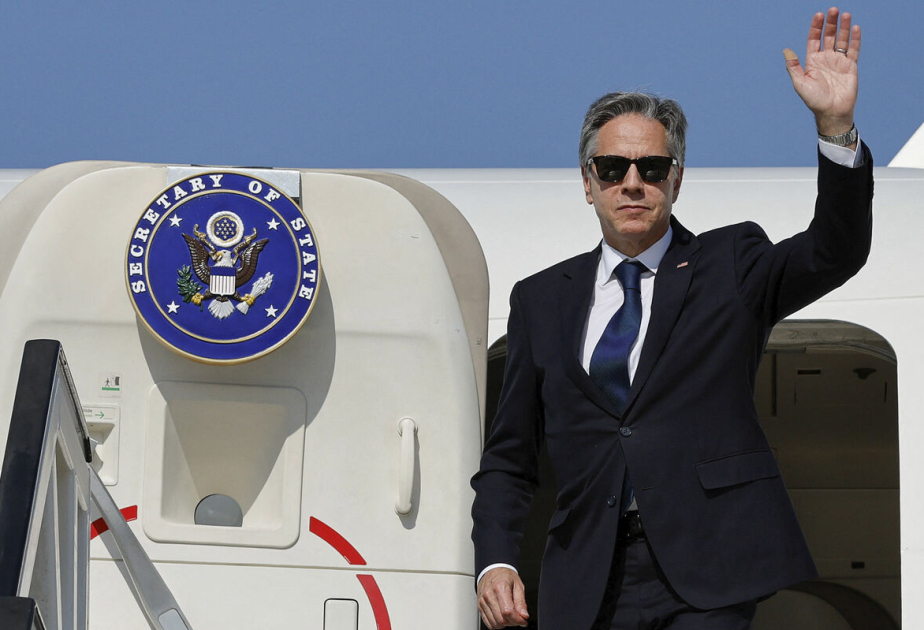 US secretary of state lands in China on crucial visit