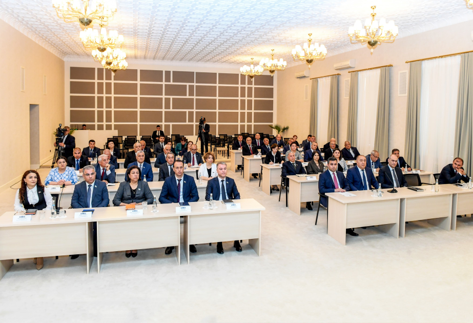 Ali Məclisin yaz sessiyasının növbəti plenar iclası keçirilib