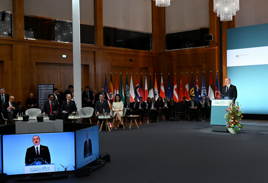 El Presidente de Azerbaiyán asiste al 15º Diálogo sobre el Clima de Petersberg en Berlín