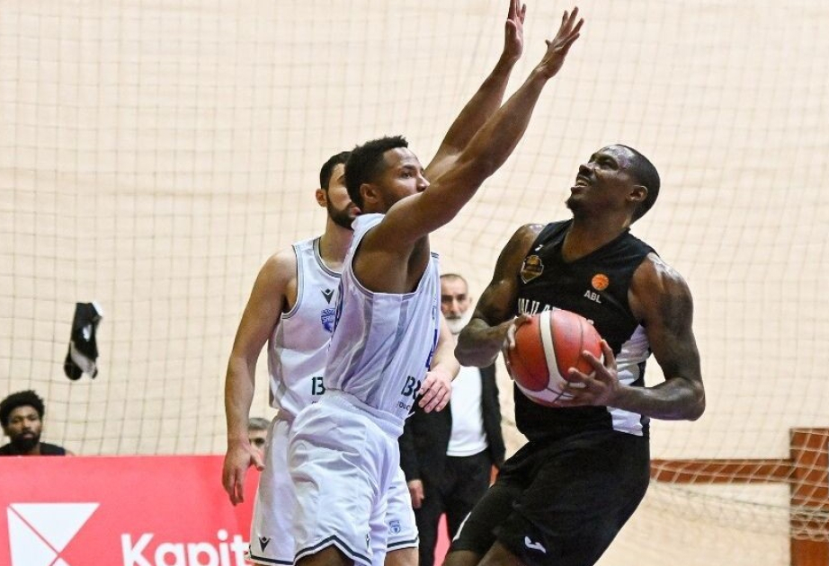 Azərbaycan klubu iki basketbolçu ilə yollarını ayırıb