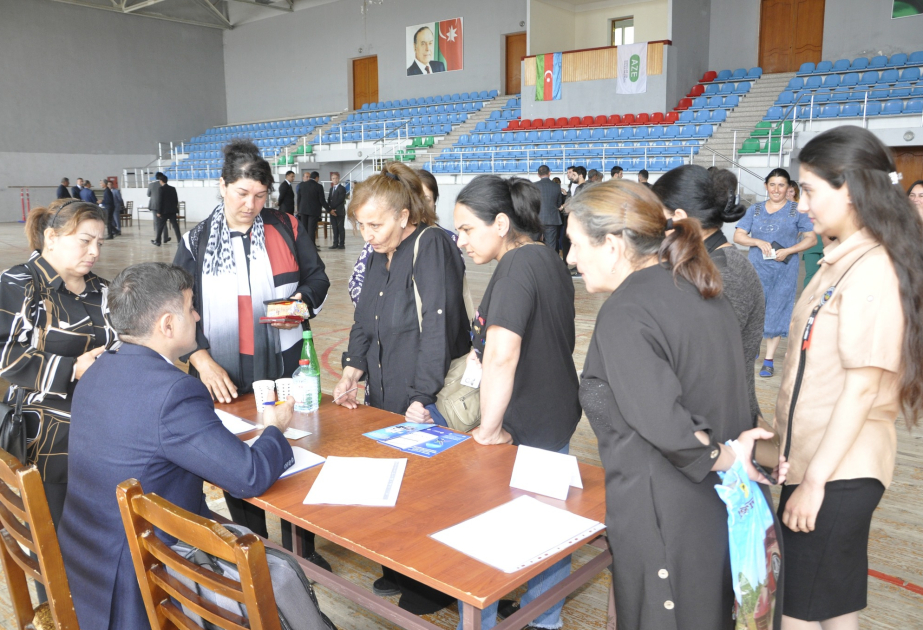 En la feria de trabajo en Aghdam se presentan 222 vacantes