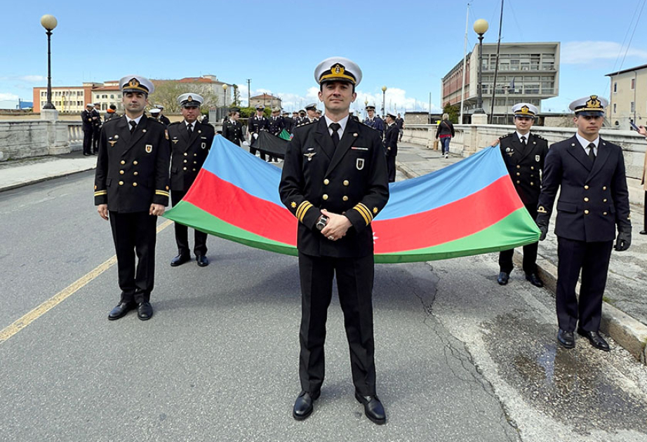 Militares del Ejército de Azerbaiyán participan en competiciones marítimas internacionales en Italia