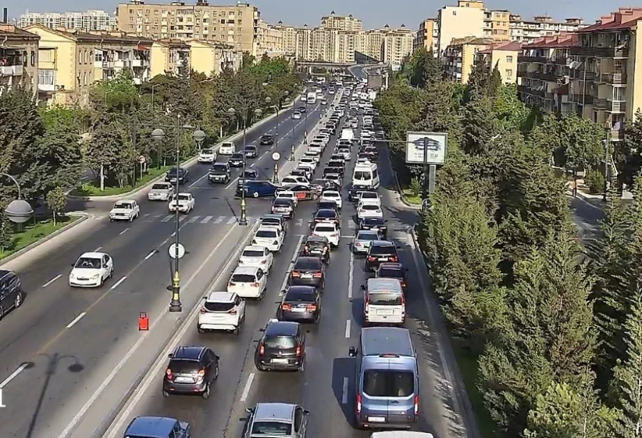 Bakının bir sıra yollarında sıxlıq müşahidə olunur -  SİYAHI