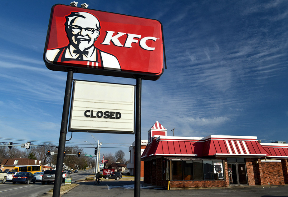 KFC 100-dən çox restoranını bağlayıb