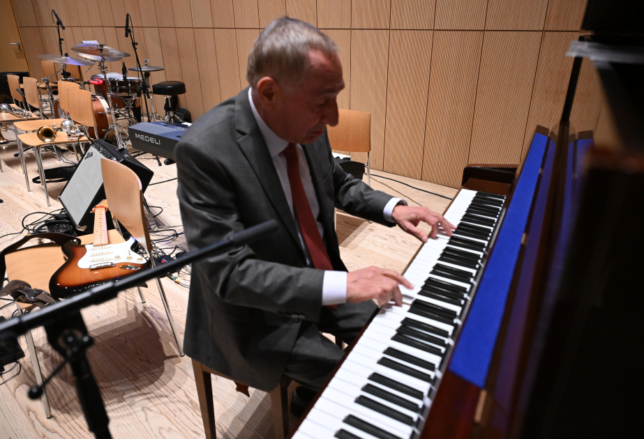 ADA Universitetində Tofiq Əhmədovun 100 illiyinə həsr olunmuş caz konserti keçirilib