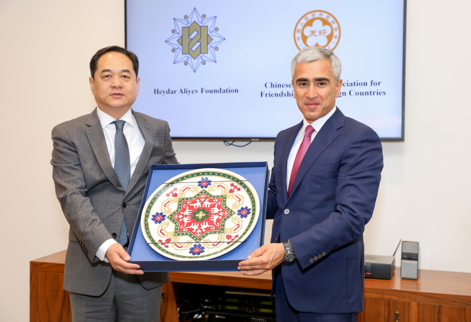 Heydar Aliyev Stiftung und Chinesische Volksvereinigung für Freundschaft mit Ausland prüfen Möglichkeiten für künftige Zusammenarbeit