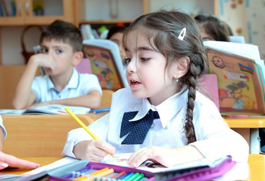 Bu gündən birinci siniflərə şagird qəbulu başlanır