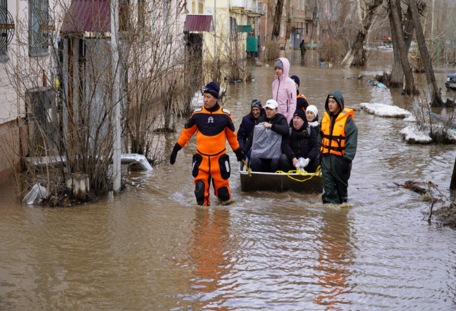 Qazaxıstanda daşqınlardan sonra 43 min nəfər evlərinə qayıdıb