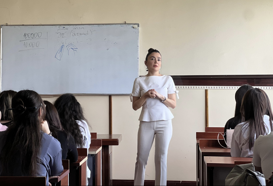 BDU tələbələrinə erkən nikahın fəsadları barədə təlim keçirilib