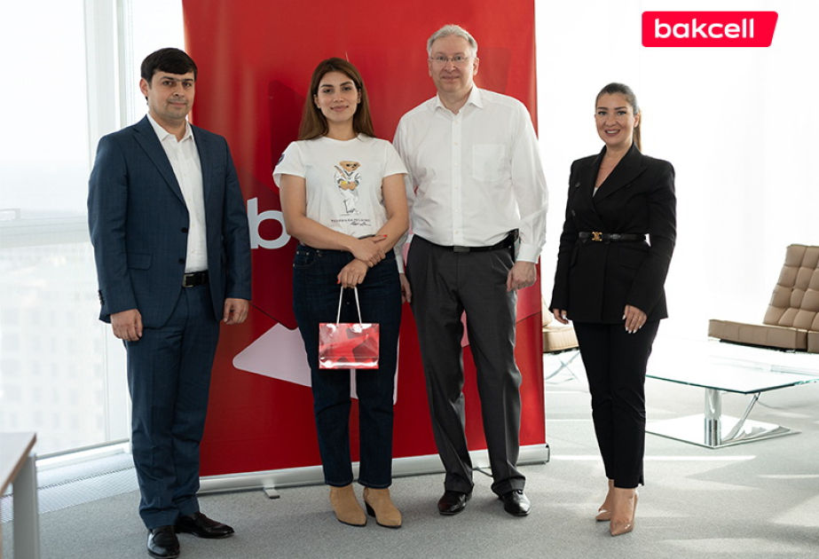 ®  Bakcell congratulated Ulviyya Fataliyeva, the champion chess player