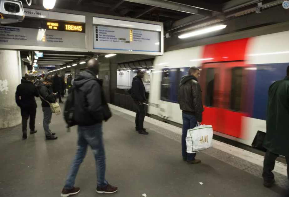 Parisdə dəmir yolu işçiləri tətilə hazırlaşırlar