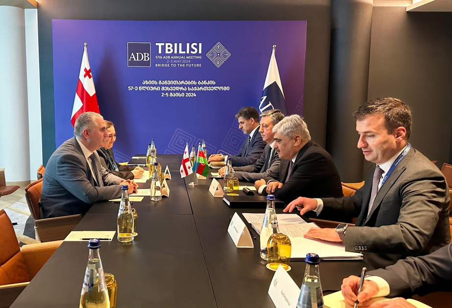 Maliyyə naziri Samir Şərifov Tbilisidə bir sıra görüşlər keçirib