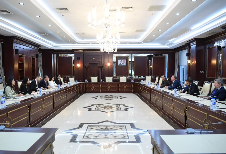 Se intercambian opiniones sobre la profundización de la cooperación entre Azerbaiyán y España