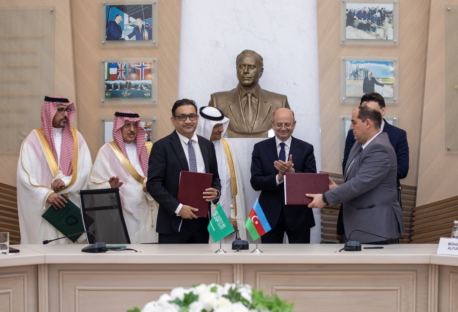 أذربيجان والسعودية توقعان وثائق لتعزيز الشراكة في مجال الطاقة