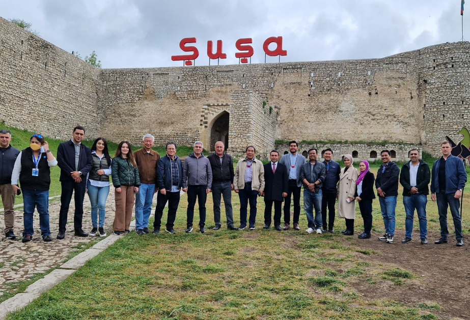 Malayziyalı parlamentarilər Füzuli və Şuşa şəhərlərində olublar